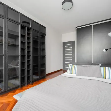Nowoczesny Apartament Z Parkingiem Na Pradze Poludnie W Warszawie By Noclegi Renters Varšava Exteriér fotografie